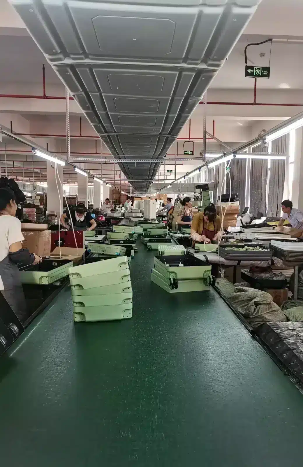 Suitcase manufacturing process- DefenDeck